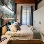 Deluxe In Palazzo Storico - Centro - Isola Rossa Сассари