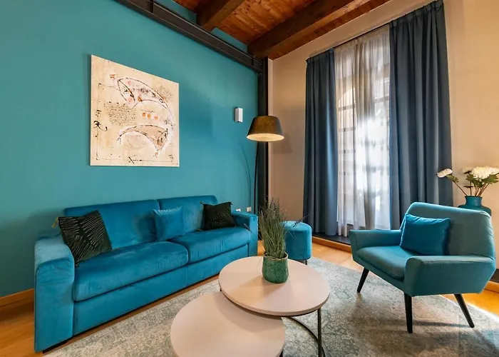 Deluxe In Palazzo Storico - Centro - Isola Rossa Appartement Sassari