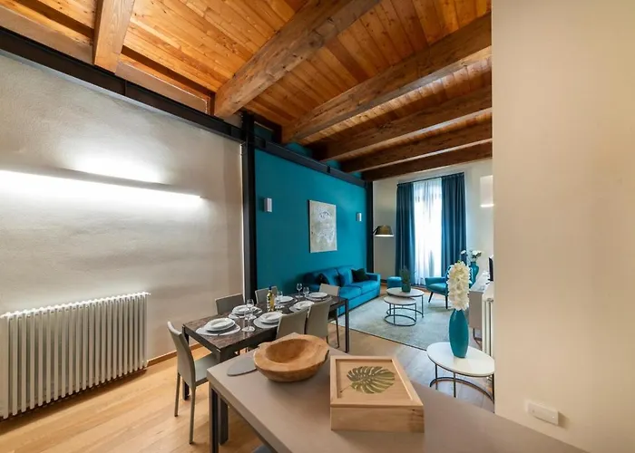 Appartement Deluxe In Palazzo Storico - Centro - Isola Rossa Sassari