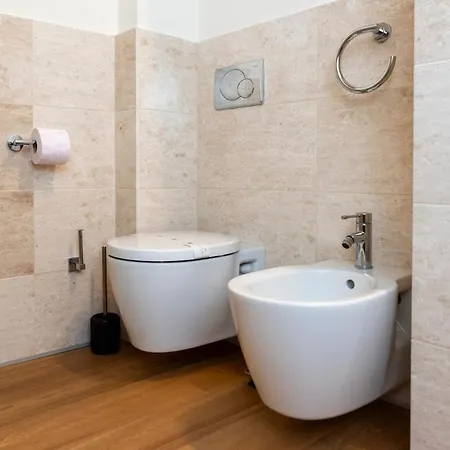 Deluxe In Palazzo Storico - Centro - Isola Rossa 公寓