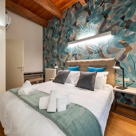 公寓 Deluxe In Palazzo Storico - Centro - Isola Rossa