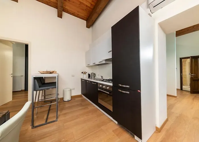 Deluxe In Palazzo Storico - Centro - Isola Rossa Apartman Sassari